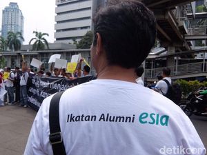 Demo Lagi, Ini Tuntutan Mantan Karyawan BTel Demo Lagi, Ini Tuntutan Mantan Karyawan BTel