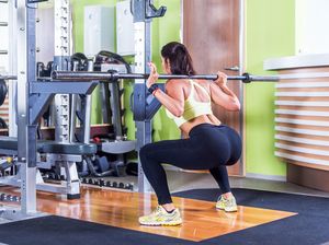 Perlu Tahu! 5 Tipe Barbell yang Ada di Tempat Fitness Perlu Tahu! 5 Tipe Barbell yang Ada di Tempat Fitness