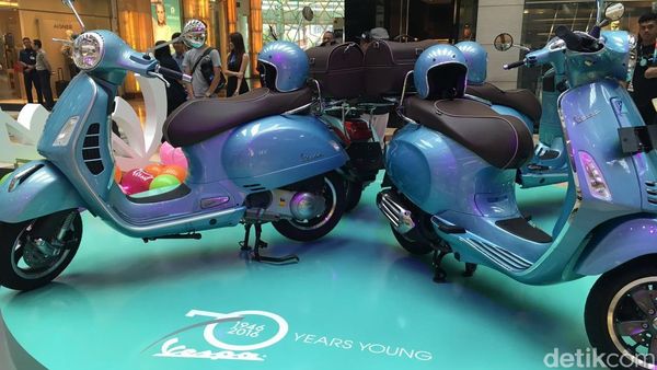 Si Biru Vespa Settantesimo