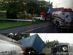 Tabrakan Beruntun Libatkan Tiga Kendaraan di Tol Waru Arah Sidoarjo