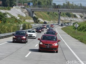 Harga Beda Tipis Bikin Orang Beralih dari Mirage ke Xpander