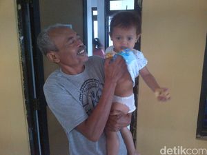 Duka Suganda Korban Banjir Garut: Saya Ikhlas Istri dan Anak Meninggal Dunia