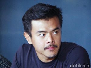 Cuaca Terik Meski Mulai Hujan, Ini Tips Dion Wiyoko Jaga Hidrasi Tubuh Cuaca Terik Meski Mulai Hujan, Ini Tips Dion Wiyoko Jaga Hidrasi Tubuh