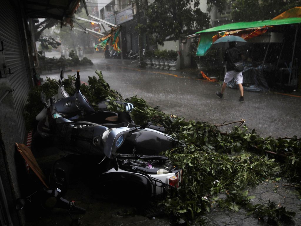 Korban Jiwa Akibat Badai Megi di Filipina Bertambah Jadi 42 Orang