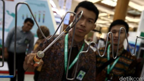 Mengintip Pameran Hari Listrik Nasional