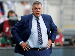 Allardyce Tak Berminat Jadi Pengganti De Boer