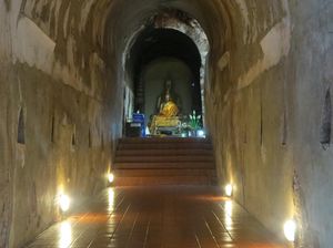Menjelajah Vihara Misterius di Thailand Menjelajah Vihara Misterius di Thailand