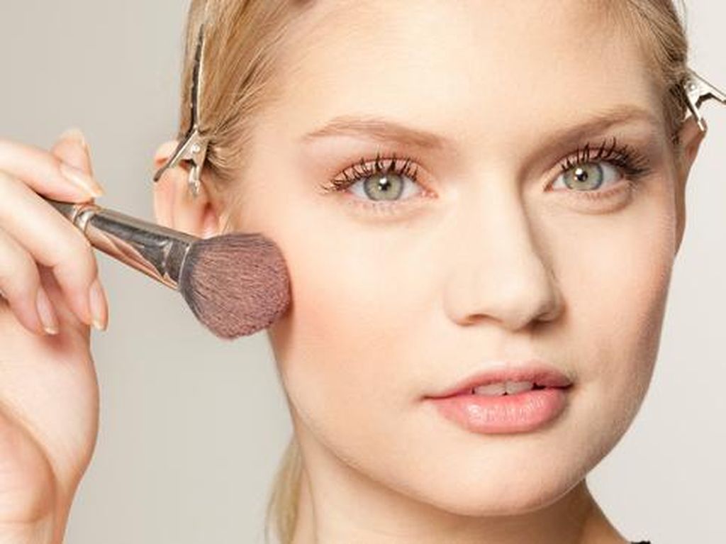 5 Rekomendasi Beauty Tools Agar Skincare-an Tak Sentuh Wajah Saat Corona