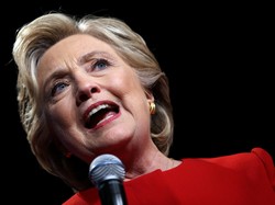 Di Balik Persiapan Debat Hillary Clinton: Penasihatnya Berakting Jadi Trump