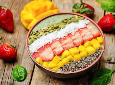 7 Smoothie Bowl Cantik dari Bahan-bahan Segar Menyehatkan