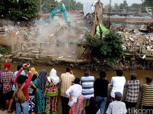 MK Diminta Hapus UU Penggusuran