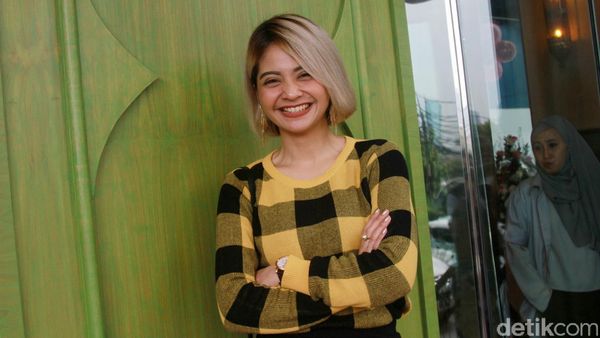 Tiwi eks T2 Semringah Banget