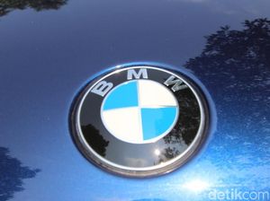 BMW Janjikan Mobil Otonom pada 2021