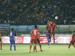 Sulsel Tolak Upacara Penyerahan Medali Sepakbola Sulsel Tolak Upacara Penyerahan Medali Sepakbola
