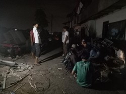Listrik Diputus, Sebagian Warga Bukit Duri yang Digusur Tetap Bertahan