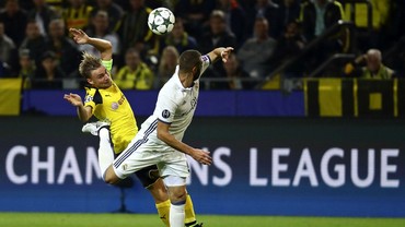 Madrid Tak Punya Gelandang Bertahan, Dortmund Leluasa Kuasai Pertandingan