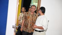 Ketua KPK Nimbrung di Diskusi Buku Denny Indrayana