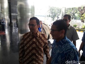 Datangi Kantor Pajak, Sandiaga Uno Ikut Tax Amnesty