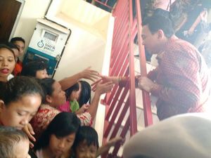 Ahok: Anies Baswedan Silakan ke Bukit Duri, Ratna Sarumpaet Juga ke Sana Ahok: Anies Baswedan Silakan ke Bukit Duri, Ratna Sarumpaet Juga ke Sana