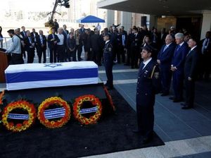 Ribuan Warga Israel Berikan Penghormatan Terakhir pada Shimon Peres