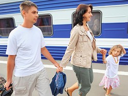 Liburan Terasa Lebih Nyaman Tanpa Harus Antri Tiket Kereta Api