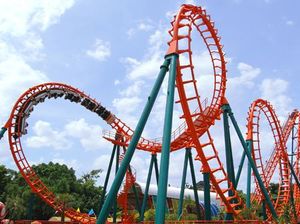 Cara Kreatif Ayah Ajak Putrinya Main Roller Coaster di Rumah