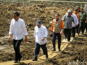 Patung Lilin Jokowi Lebih Diinginkan Dibanding Hillary, Trump dan Messi Patung Lilin Jokowi Lebih Diinginkan Dibanding Hillary, Trump dan Messi