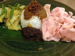 Rengginang Isi hingga Nasi Sayo Bisa Dicoba di Festival Kuliner Nusantara Rengginang Isi hingga Nasi Sayo Bisa Dicoba di Festival Kuliner Nusantara