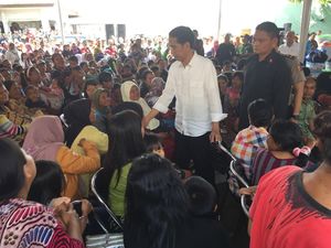 Tak Ingin Seremoni, Jokowi Minta Bantuan Banjir Garut Diserahkan Langsung!