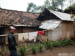 Miris, Anak-anak Warga Cadas Gantung Kabupaten Bandung Hanya Bersekolah Sampai SD