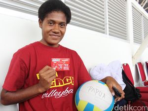 Ritual Atlet Papua Sebelum Bertanding: Telepon Ibu di Kampung Ritual Atlet Papua Sebelum Bertanding: Telepon Ibu di Kampung
