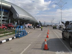 Jelang Upacara Penutupan PON, GBLA Masih Sepi