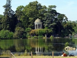 Ohlala! Taman Telanjang Akan Dibuka di Paris