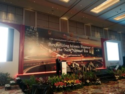 Cara OJK Genjot Pertumbuhan Ekonomi Lewat Industri Keuangan Syariah