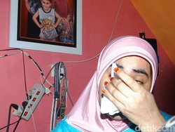 Istri Nangis Kenang Ismail Hilang sebelum Laporkan Dimas Kanjeng ke Polisi