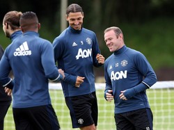 Mourinho Bakal Mainkan Ibrahimovic Sedari Awal, Belum Putuskan soal Rooney