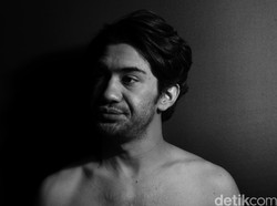 Geek dan Pelit, Kenangan Reza Rahadian di Masa Sekolah