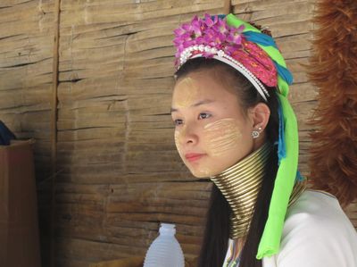 Potret Kecantikan Gadis Thailand Utara