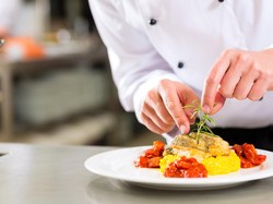 Kalau Mampir ke Restoran Lain, Hal-hal Inilah yang Diperhatikan Chef (1)