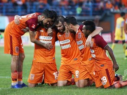 PBFC Bidik Greg Nwokolo dan Victor Igbonefo