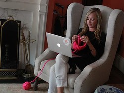 Sejak Kapan Kegiatan Merajut Mulai Banyak Diminati?