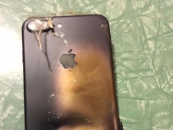 Duar!! Ditinggal di Kamar Tidur, iPhone 7 Meledak