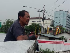 Warga Bukit Duri Tolak Ditawari Rusun: Sampai Kapan pun Tak akan Saya Terima! Warga Bukit Duri Tolak Ditawari Rusun: Sampai Kapan pun Tak akan Saya Terima!