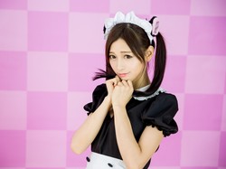 Maid Cafe Hadir di China, Traveler Dilayani & Disuapi Pelayan Cantik