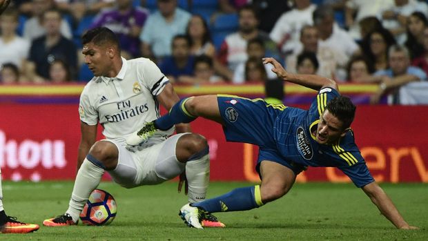 Casemiro penjaga keseimbangan lini tengah Real Madrid.