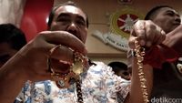 Barang Bukti Penipuan Dimas Kanjeng