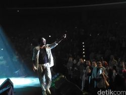 Konser Tanda Mata Glenn Fredly untuk Ruth Sahanaya
