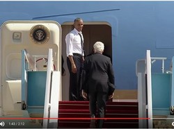 Saat Obama Tak Sabar Menunggu Bill Clinton Masuk ke Air Force One