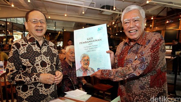 Tokoh dan Mantan Menteri Hadiri Peluncuran Buku Gizi Pembangunan