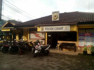 Diadukan Mesum dengan Wanita, Remaja di Sukabumi Ini Coba Kabur dari Polisi